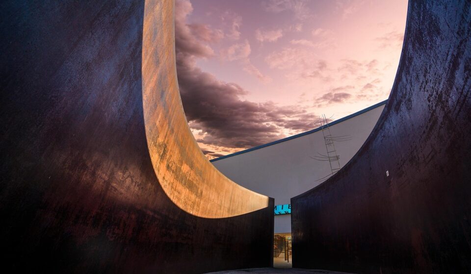 building, dusk, urban, sculpture, architecture, building, building, urban, architecture, architecture, architecture, architecture, architecture