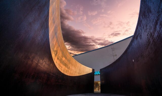 building, dusk, urban, sculpture, architecture, building, building, urban, architecture, architecture, architecture, architecture, architecture