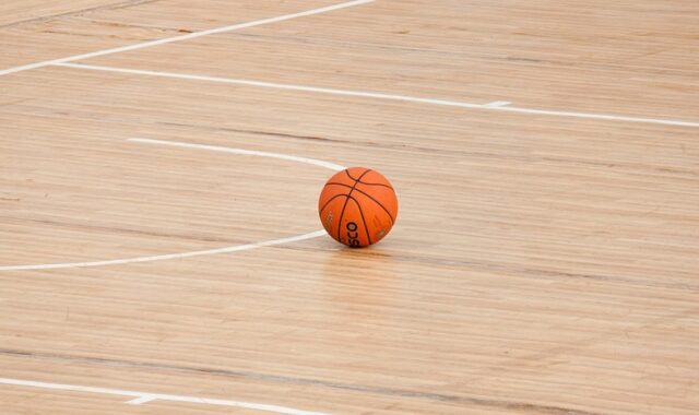 basketball, court, ball, game, sport, floor, arena, hardwood, exercise, recreation, brown exercise, brown gaming, brown sports, brown game, brown games, brown basketball, basketball, basketball, basketball, basketball, basketball