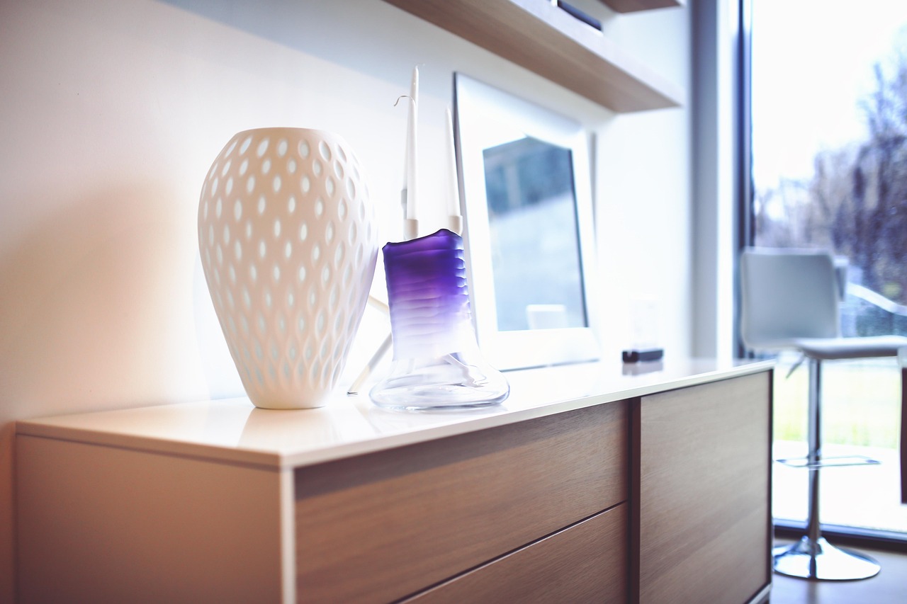 interior, design, decoration, decor, vase, vases, white, purple, commode, furniture, commode, commode, commode, commode, commode
